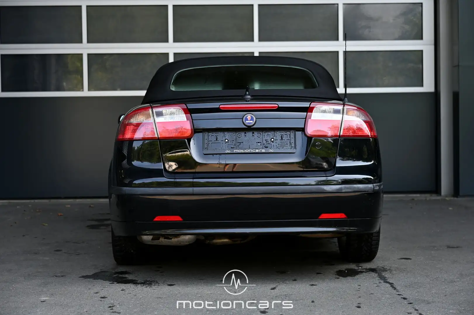 Vehicle image, number 4