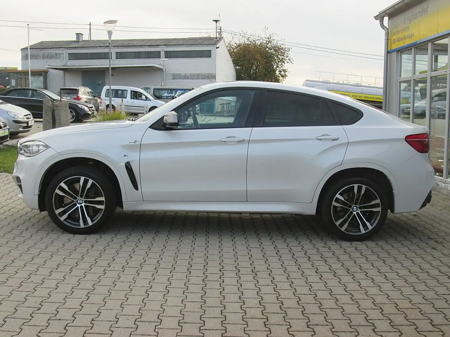 Vehicle image, number 5