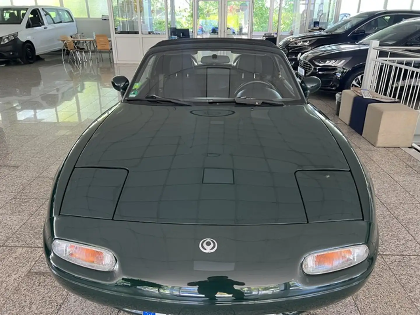 Vehicle image, number 2