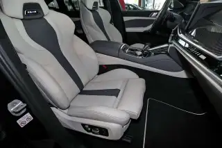 Vehicle image thumbnail, number 4