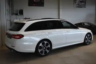 Vehicle image thumbnail, number 6