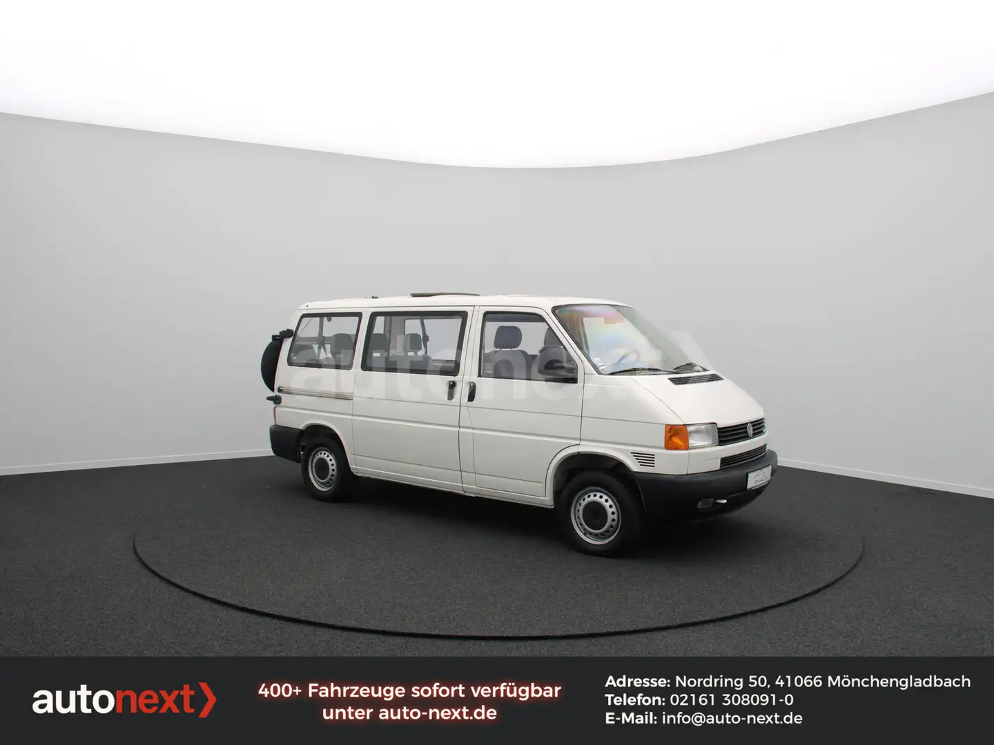 Vehicle image, number 11