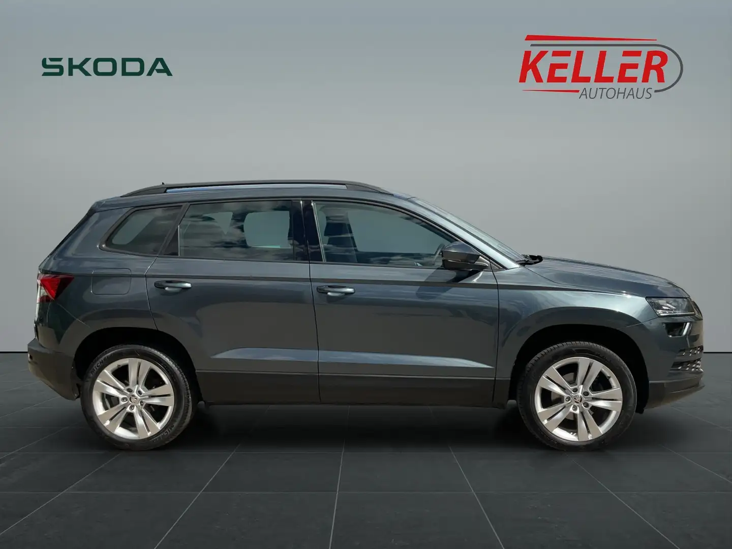 Vehicle image, number 4