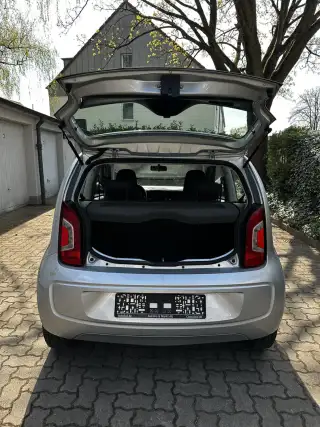 Vehicle image thumbnail, number 4