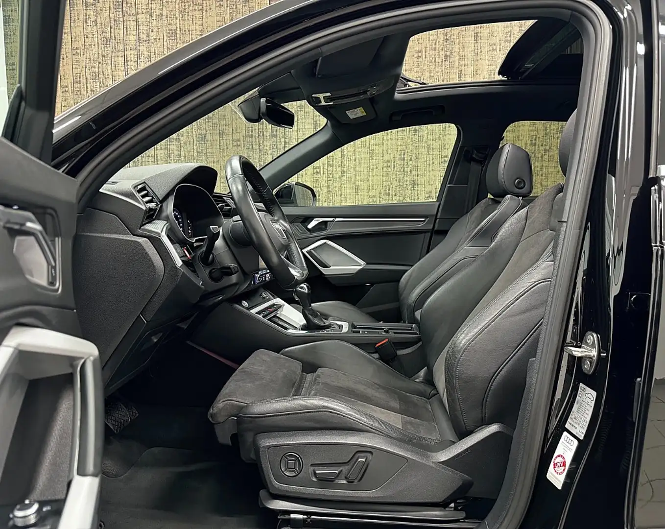 Vehicle image, number 9