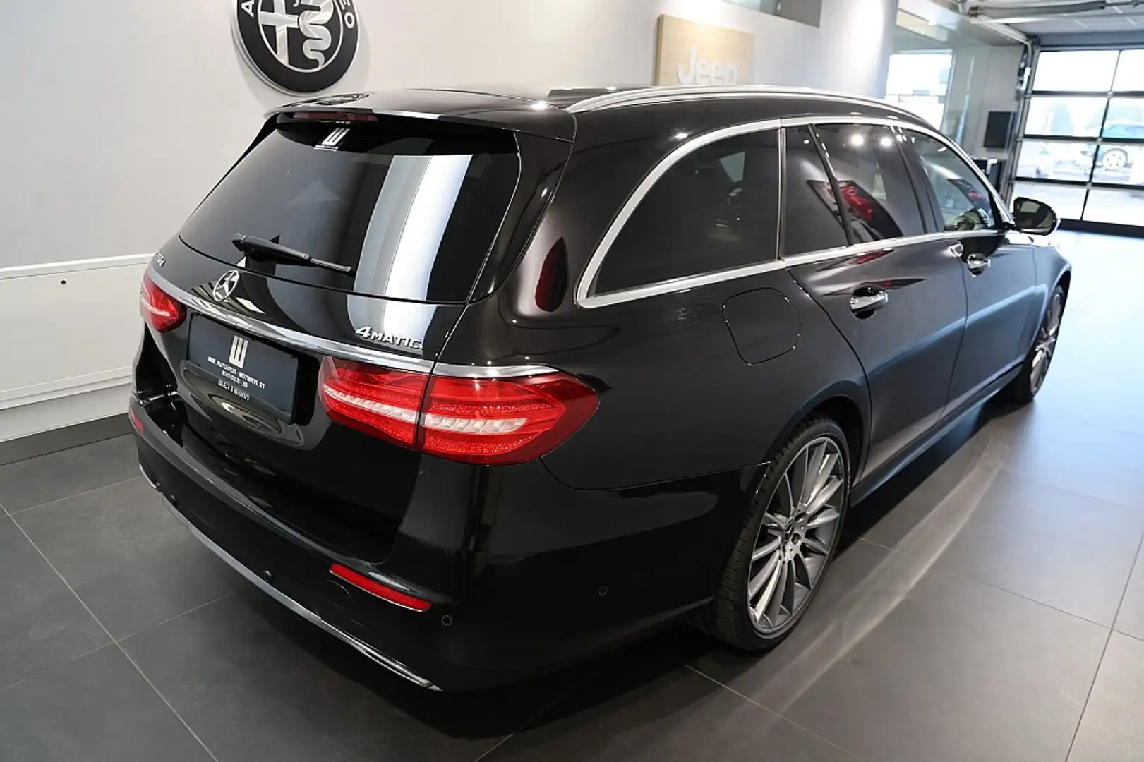 Vehicle image, number 6