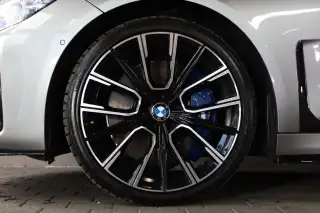 Vehicle image thumbnail, number 4