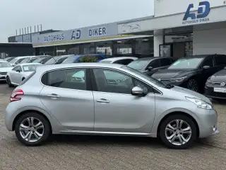 Vehicle image thumbnail, number 3