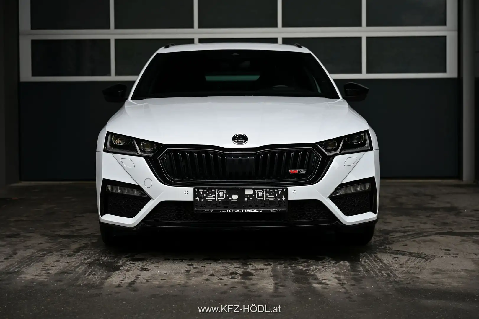 Vehicle image, number 3