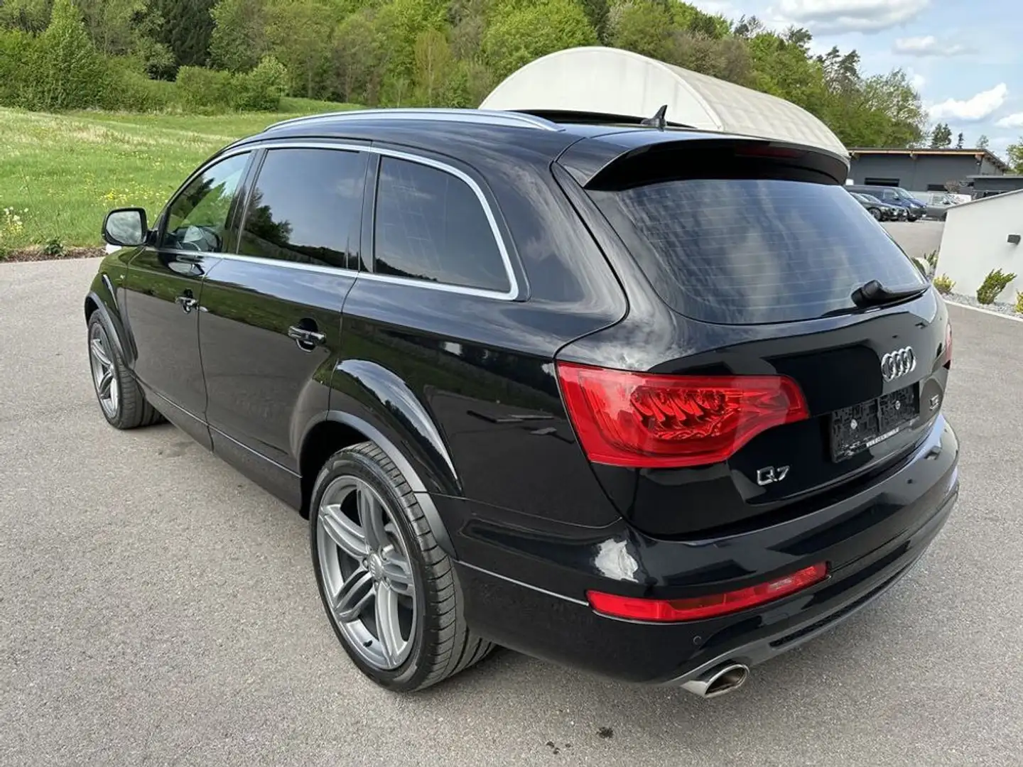 Vehicle image, number 7