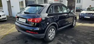 Vehicle image thumbnail, number 4