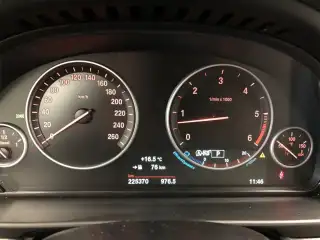 Vehicle image thumbnail, number 4