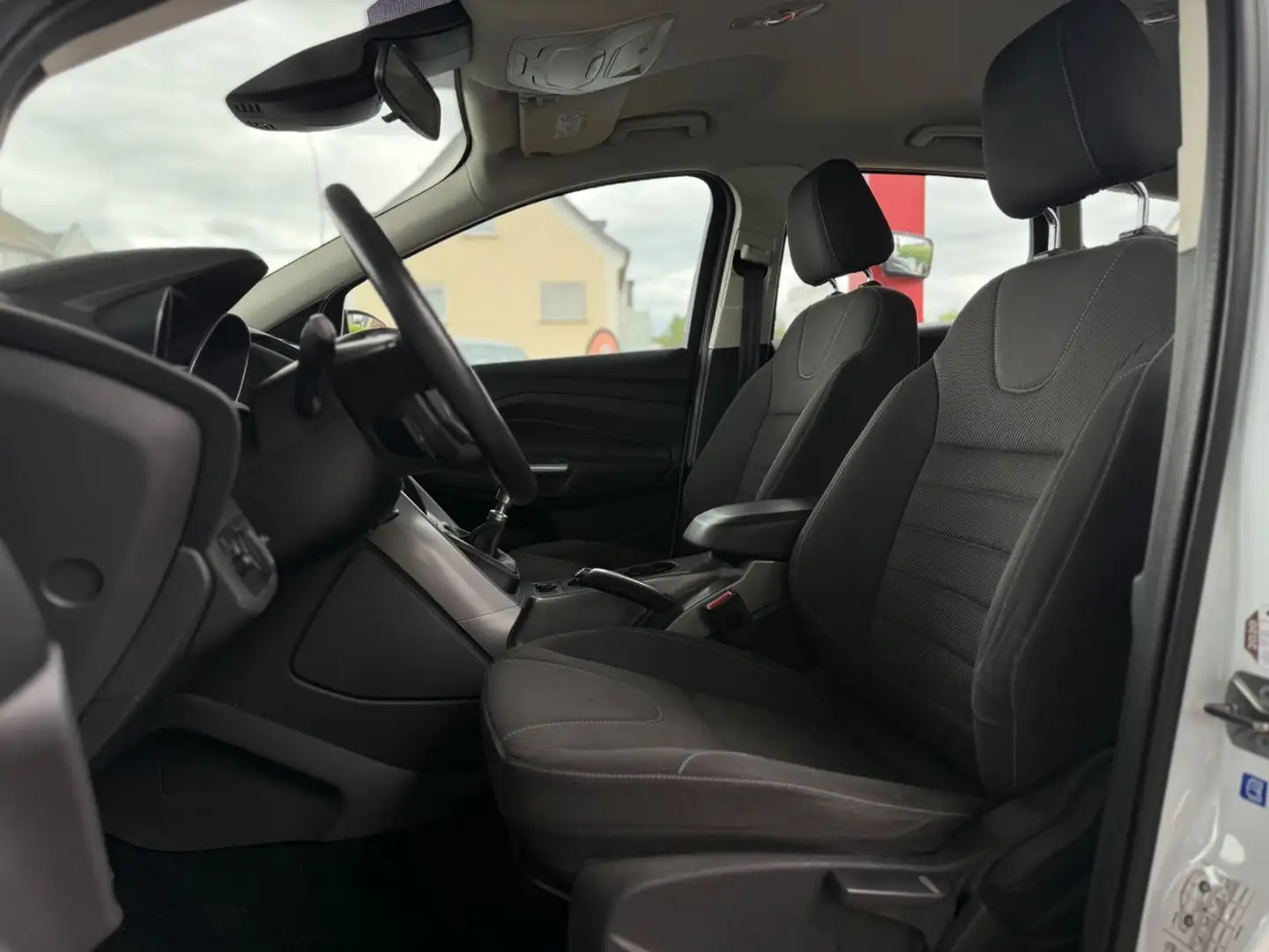 Vehicle image, number 9
