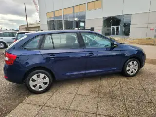 Vehicle image thumbnail, number 6