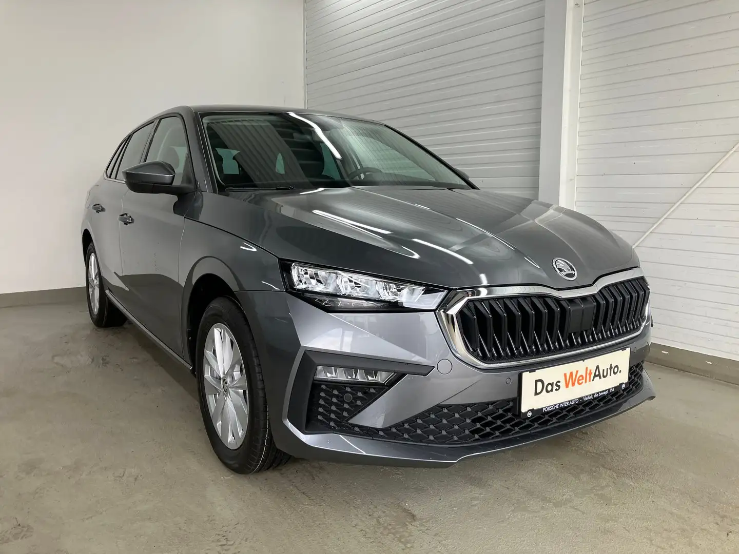 Vehicle image, number 1