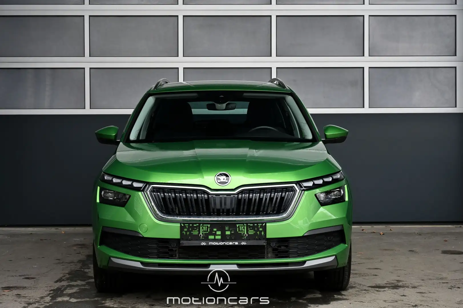 Vehicle image, number 3