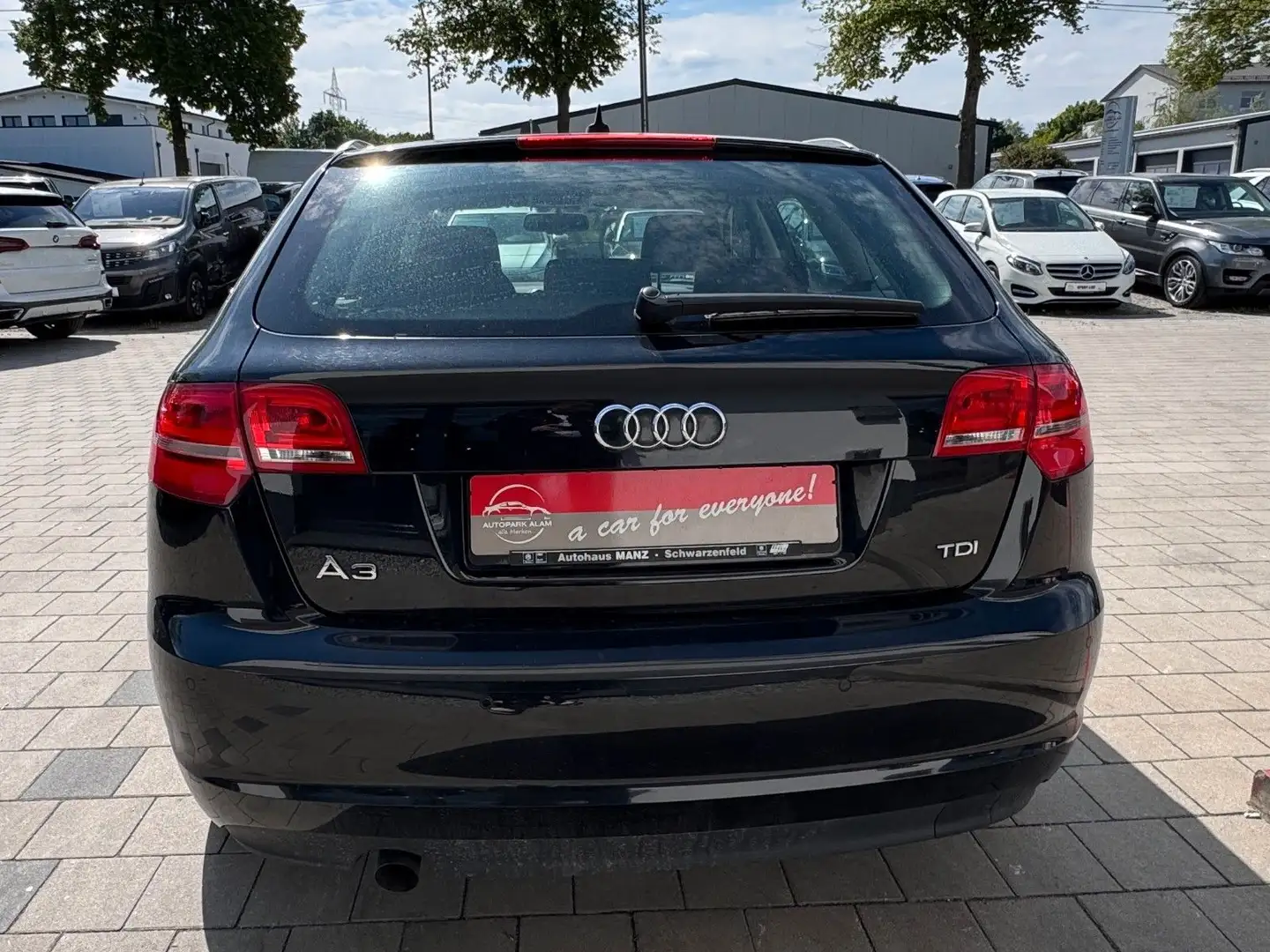 Vehicle image, number 4