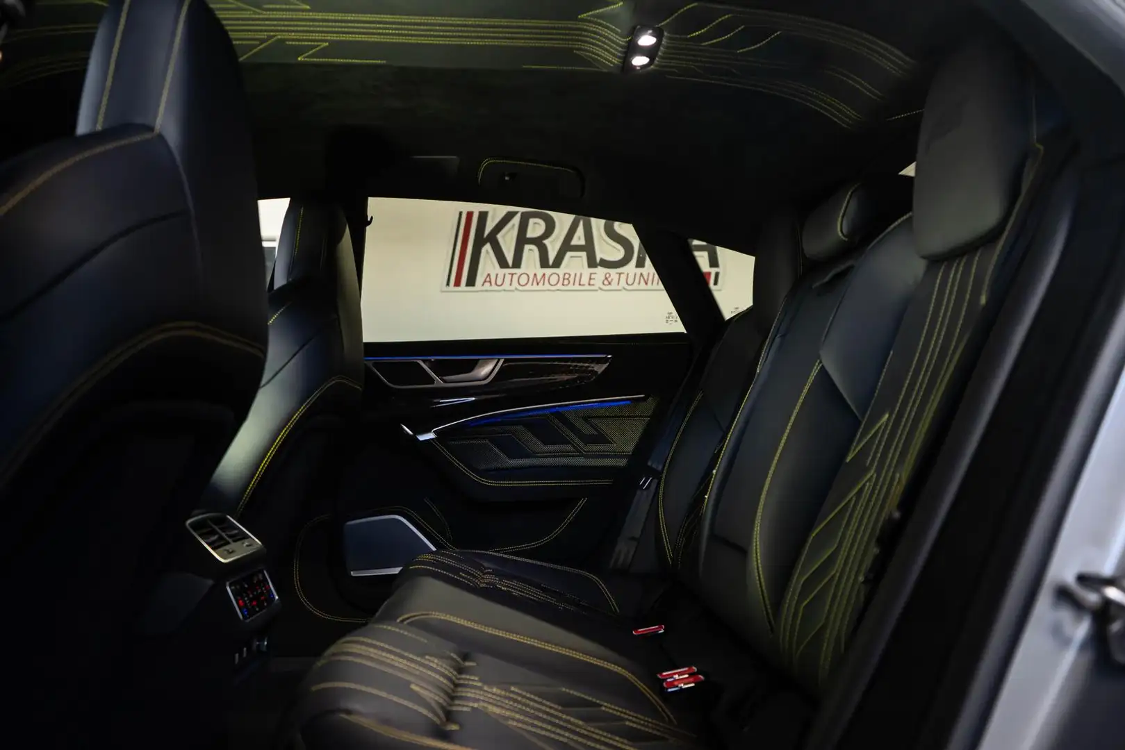 Vehicle image, number 17