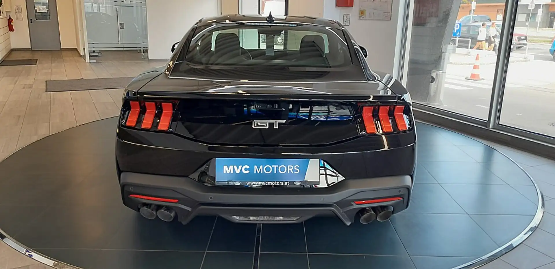 Vehicle image, number 4