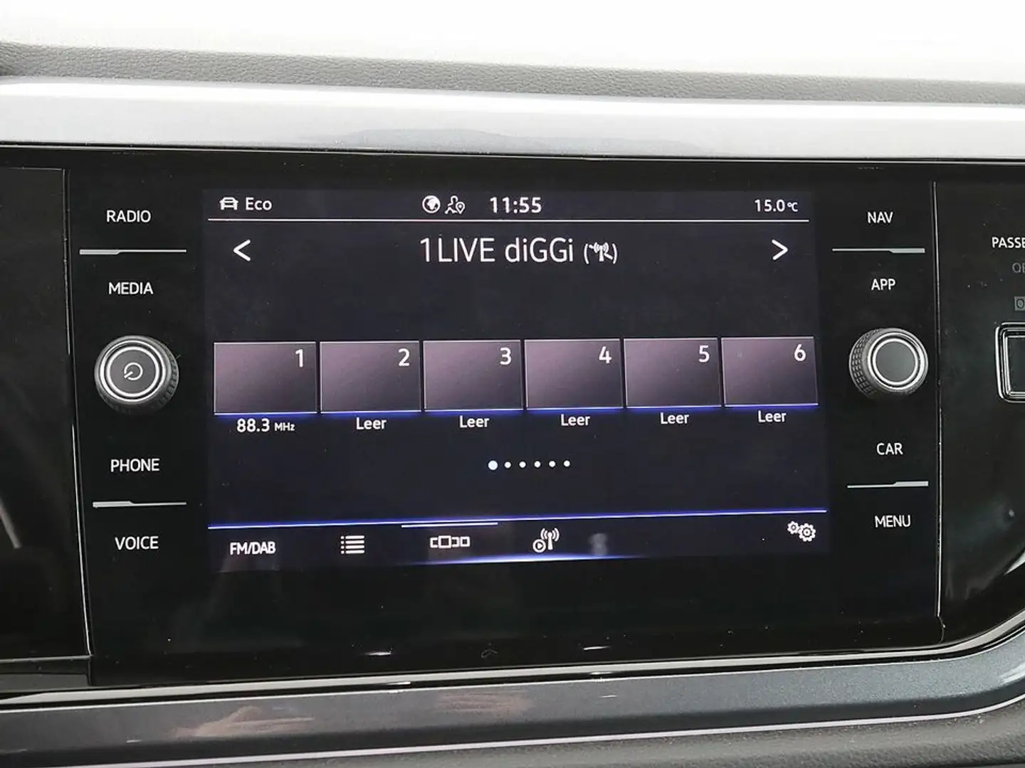 Vehicle image, number 13