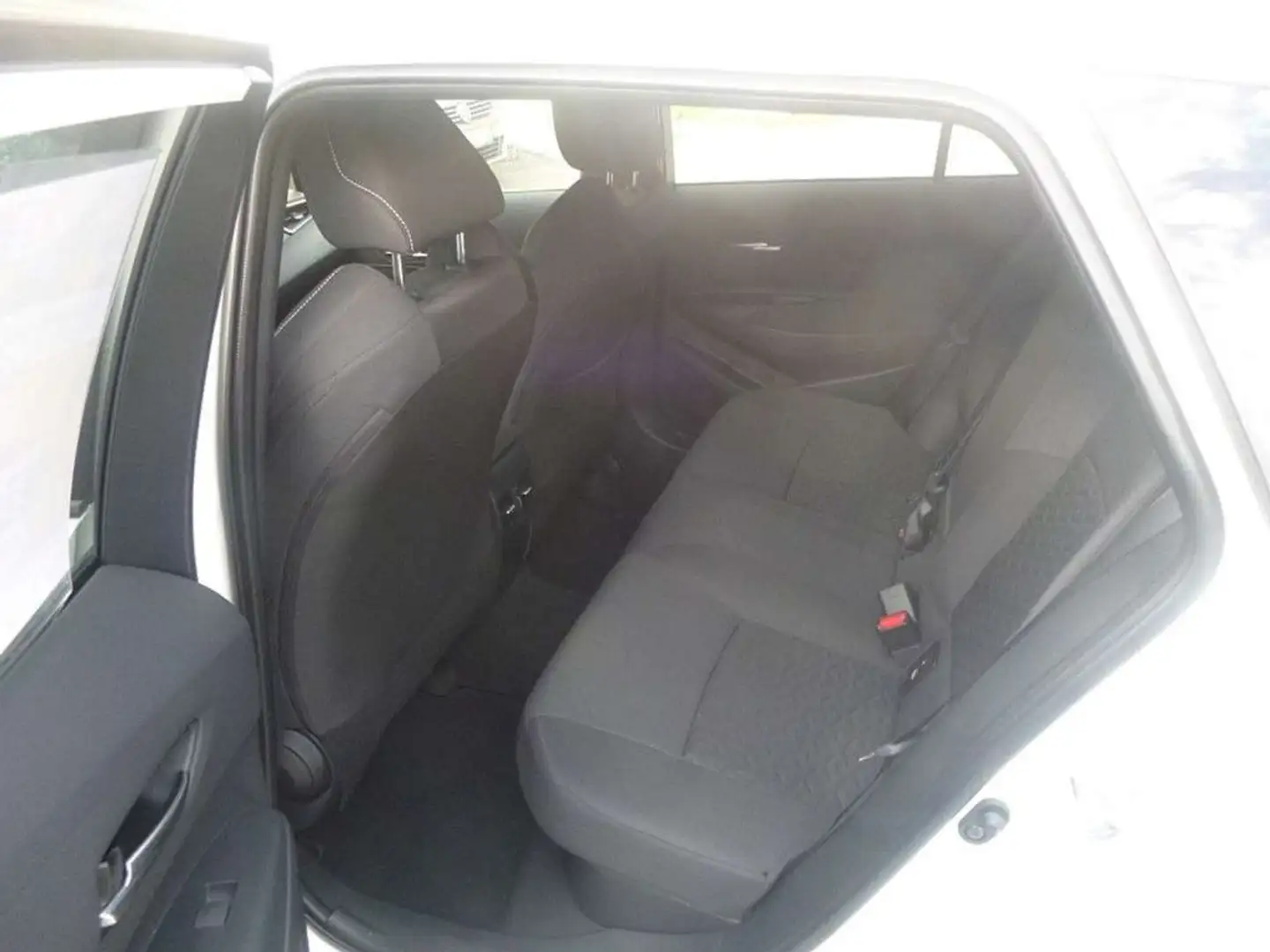 Vehicle image, number 8