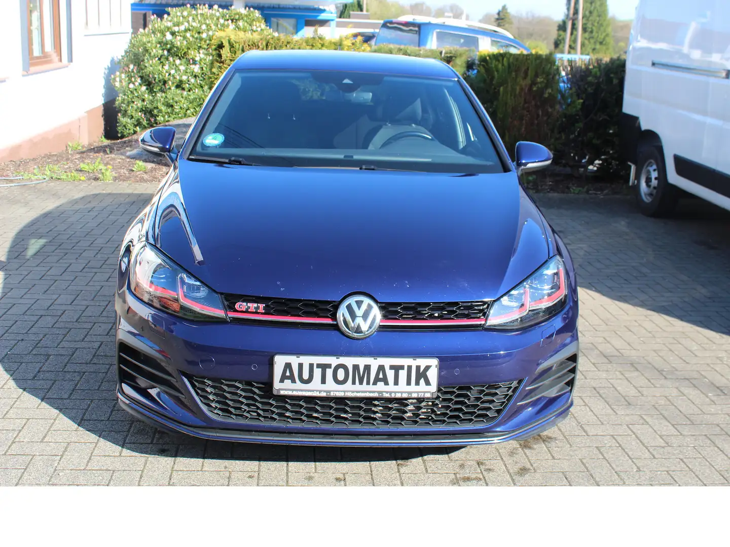 Vehicle image, number 2