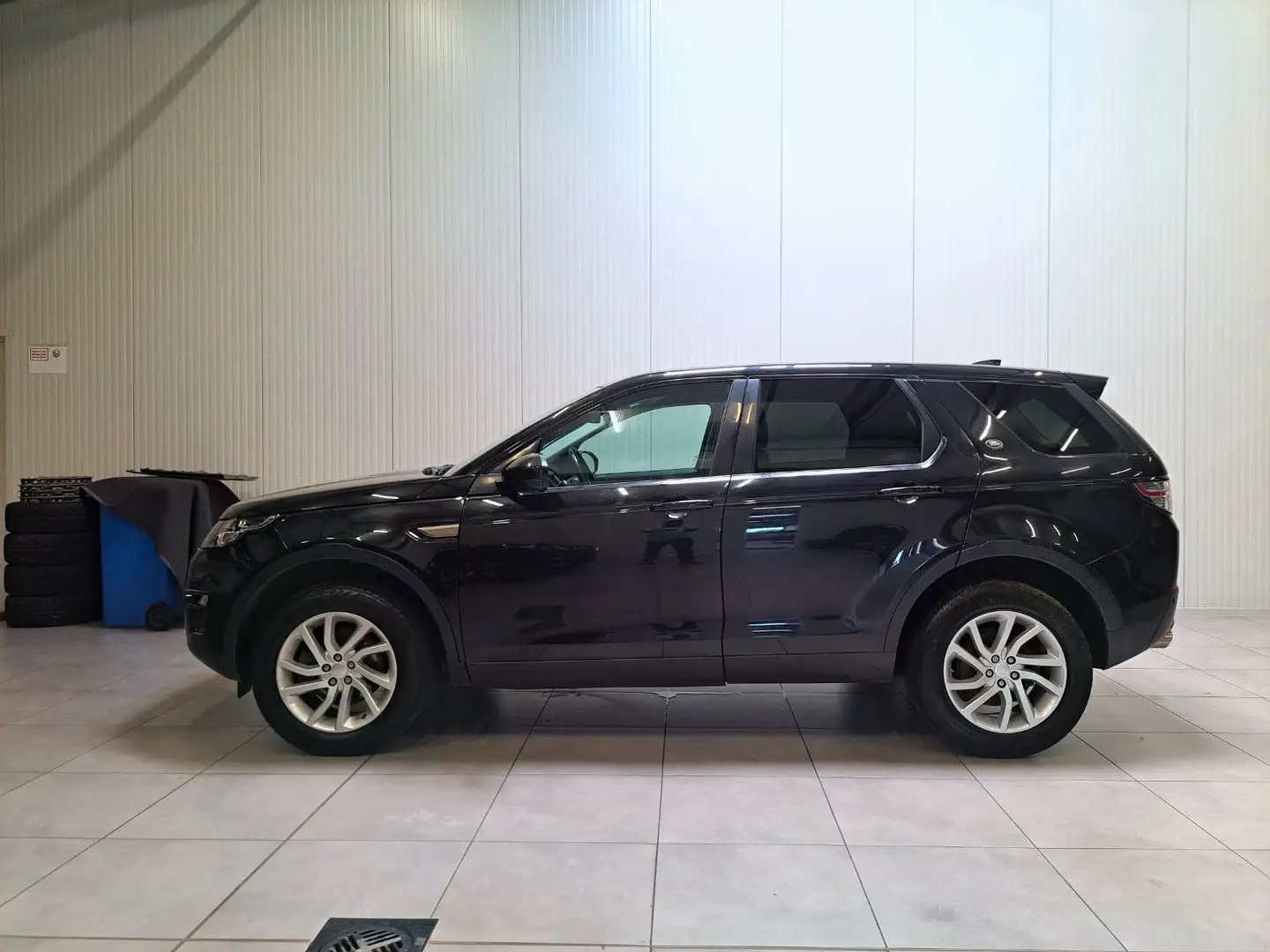 Vehicle image, number 5