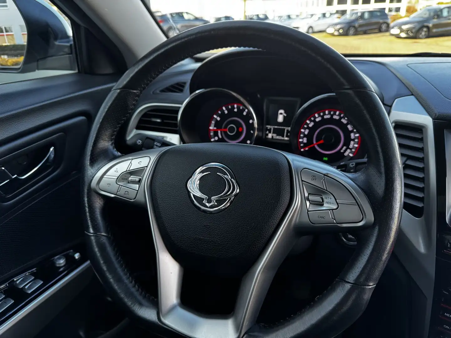 Vehicle image, number 15