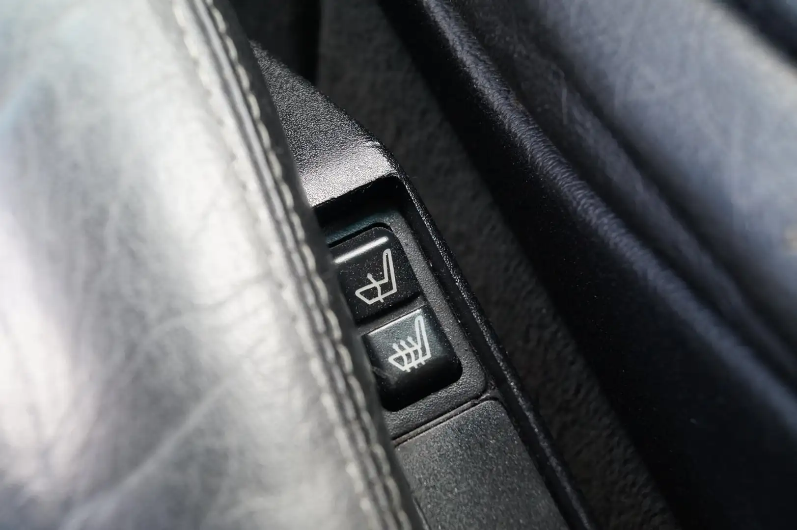 Vehicle image, number 9