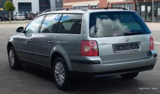 Vehicle image thumbnail, number 6