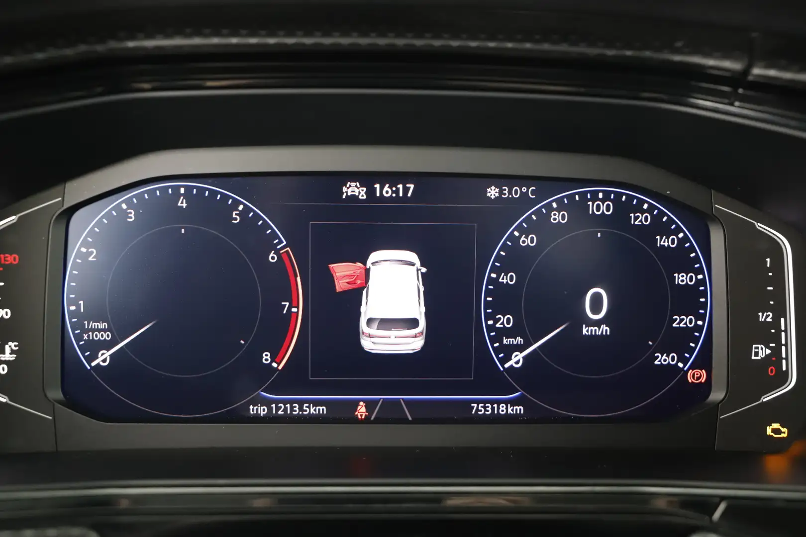 Vehicle image, number 7
