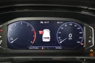 Vehicle image thumbnail, number 7