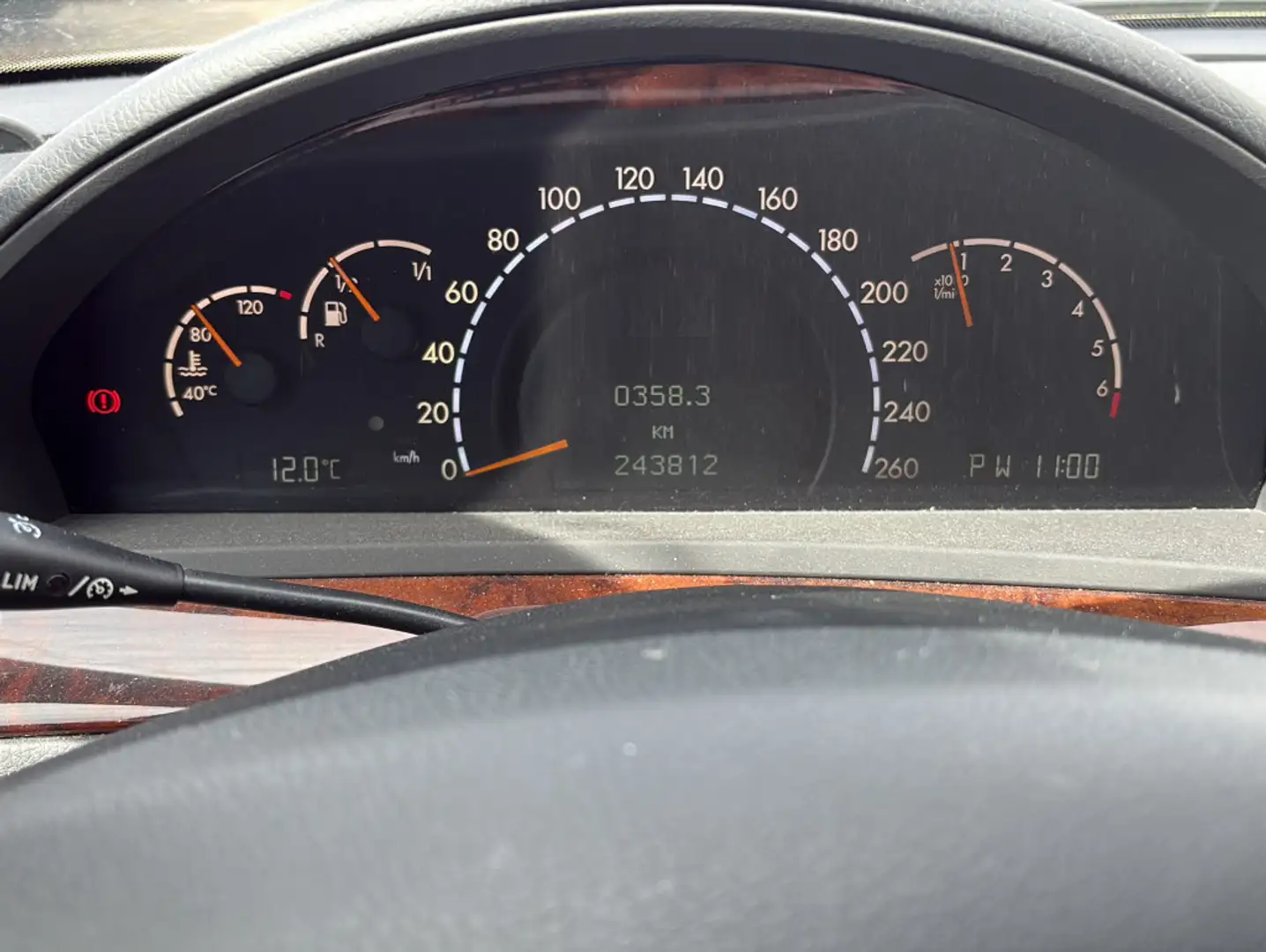 Vehicle image, number 19