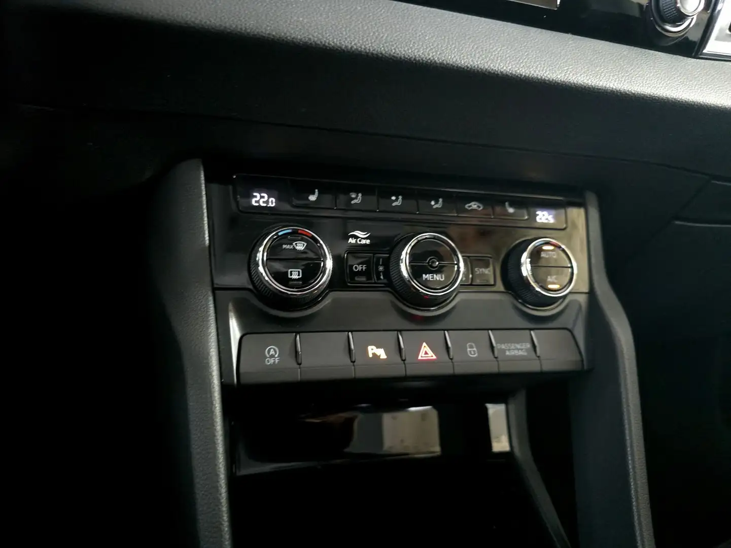 Vehicle image, number 15