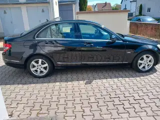 Vehicle image thumbnail, number 12