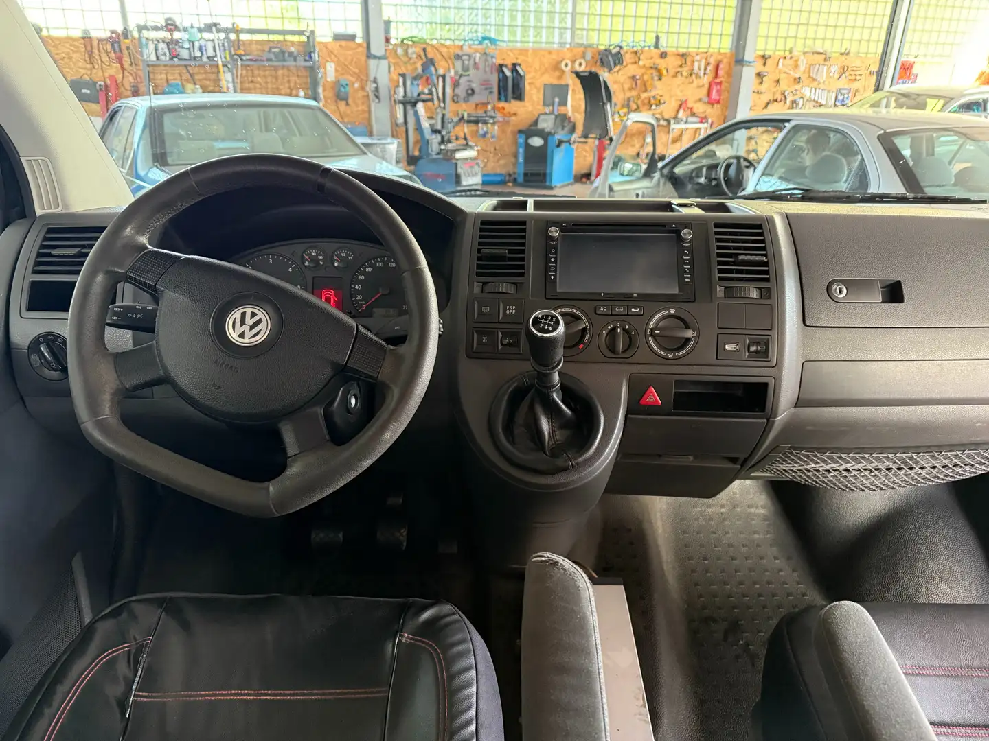 Vehicle image, number 15