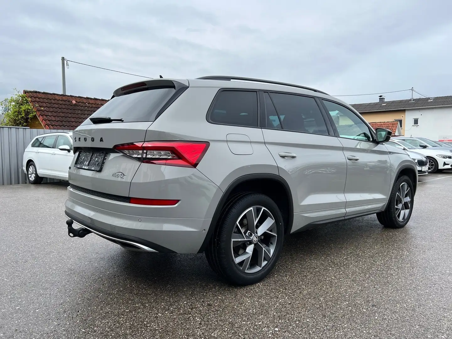 Vehicle image, number 3