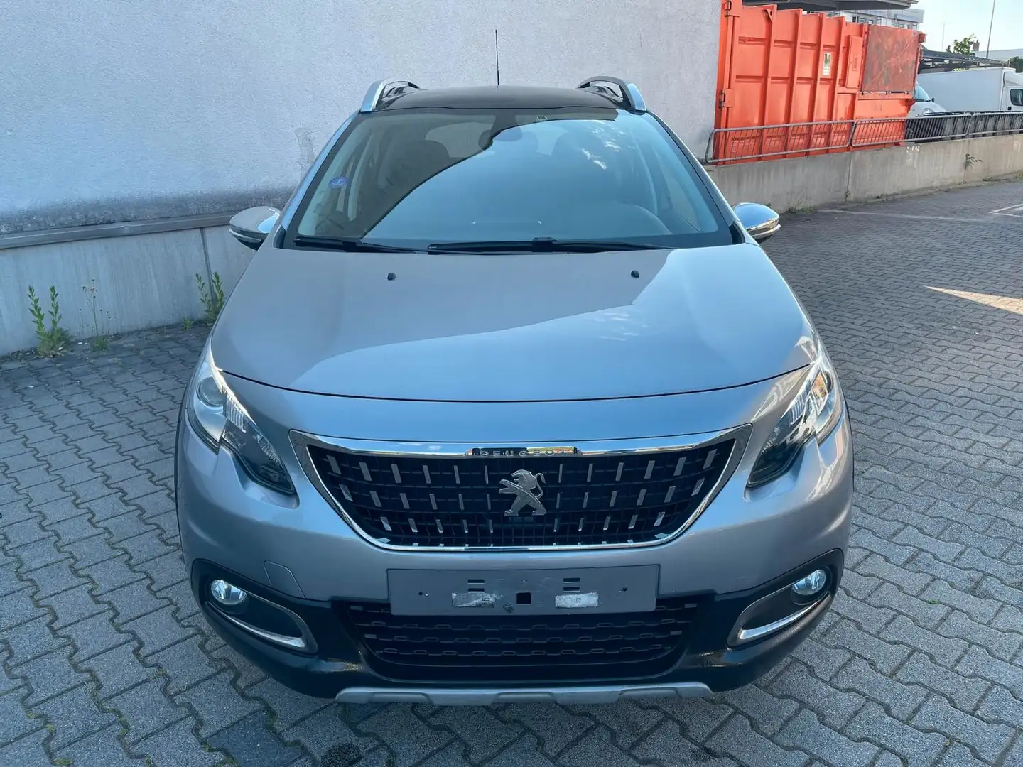 Vehicle image, number 2