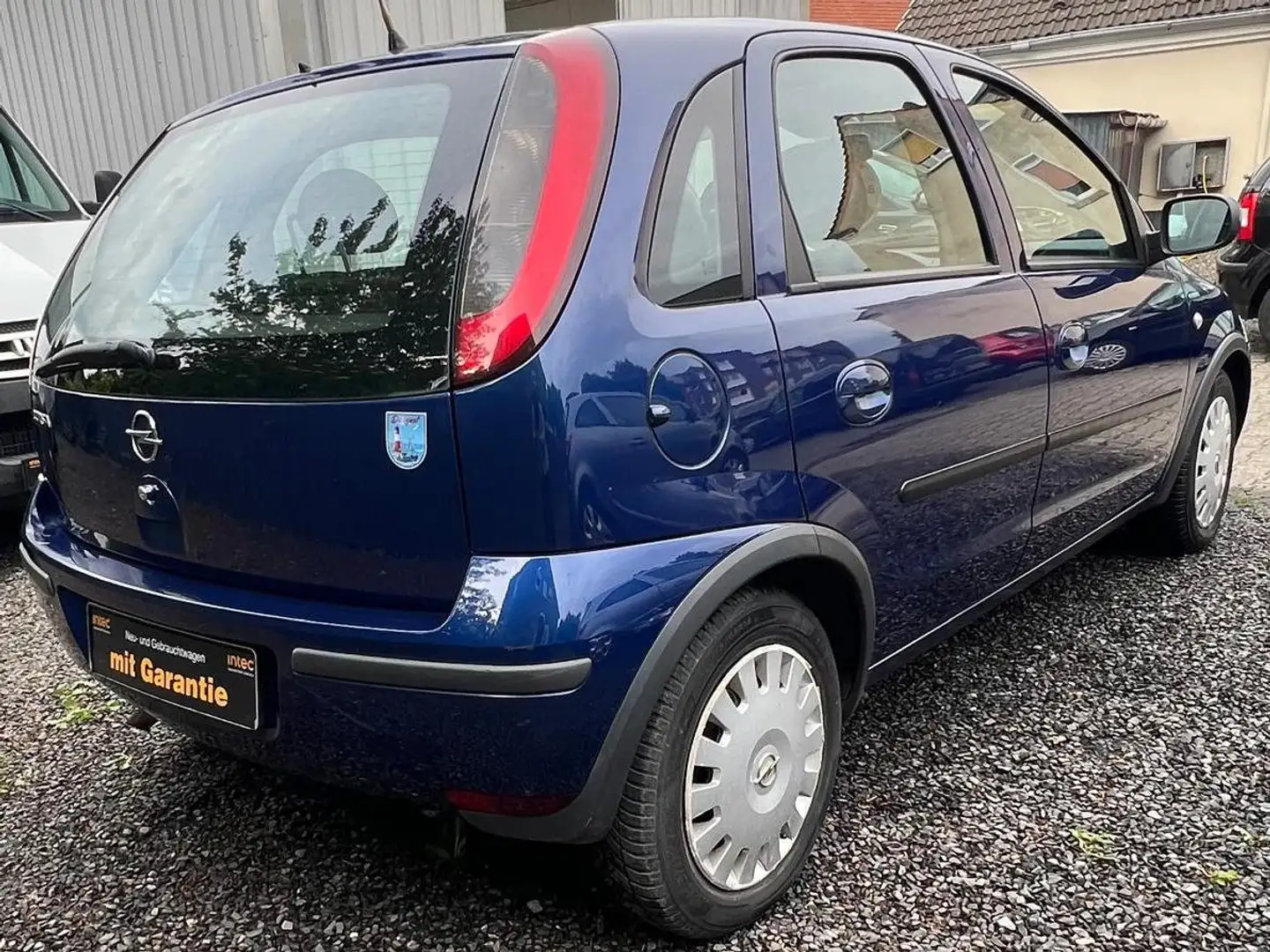 Vehicle image, number 5