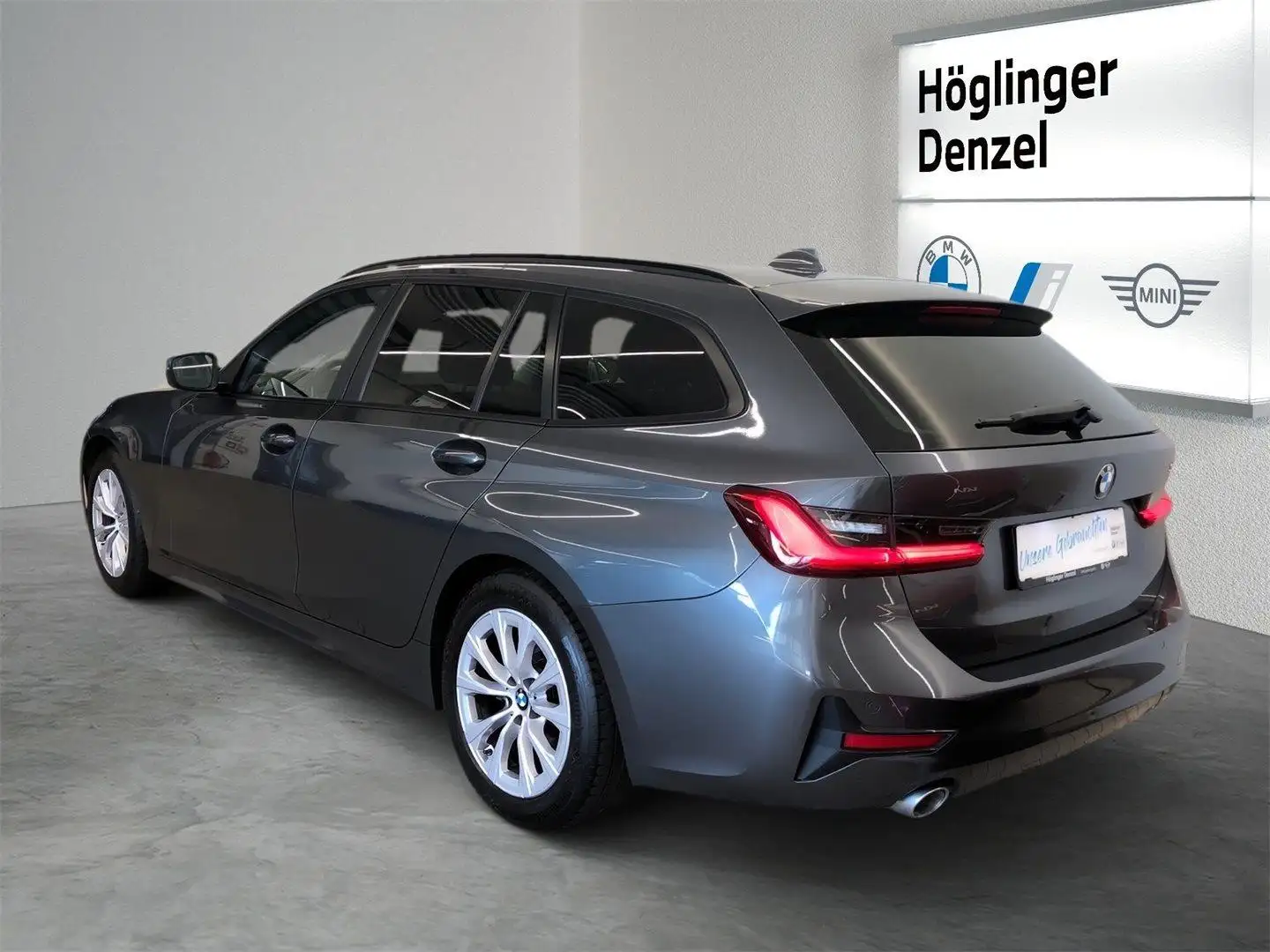 Vehicle image, number 8