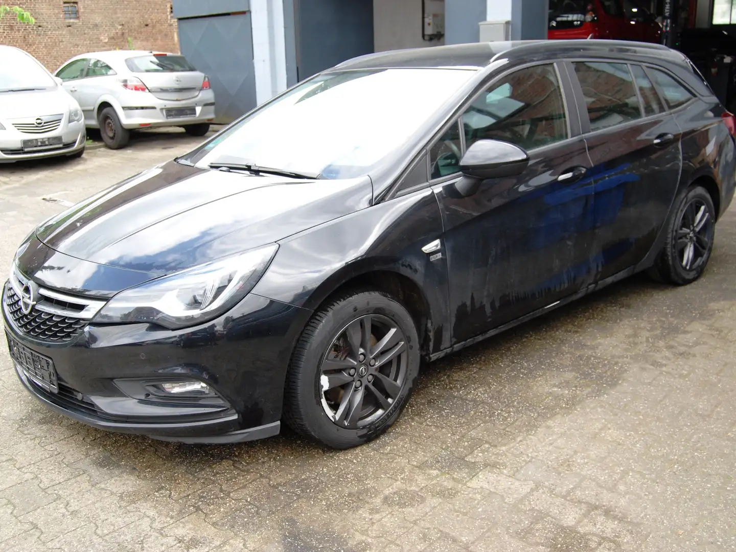Vehicle image, number 2