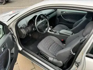 Vehicle image thumbnail, number 5