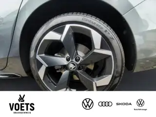 Vehicle image thumbnail, number 5