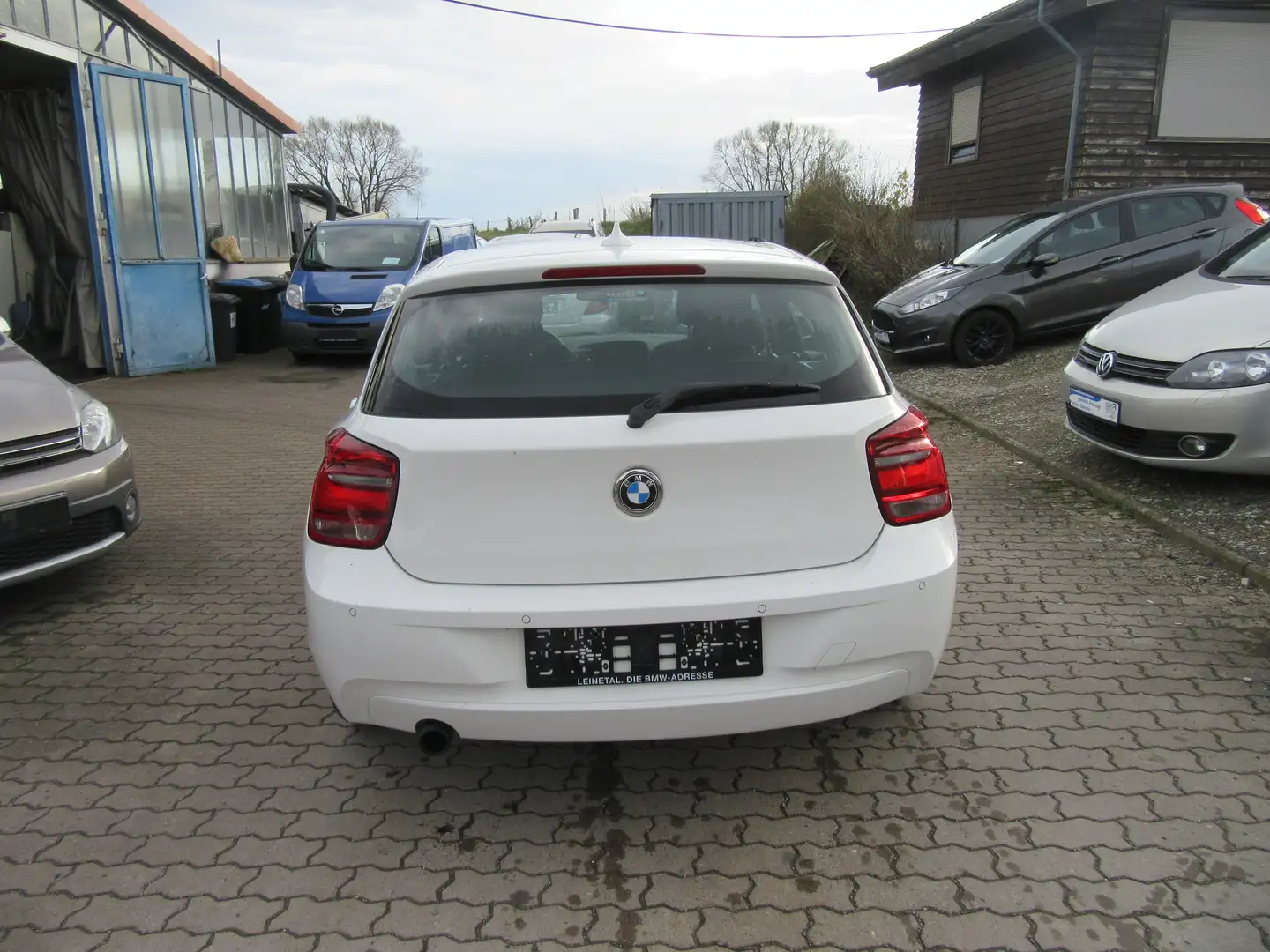 Vehicle image, number 7