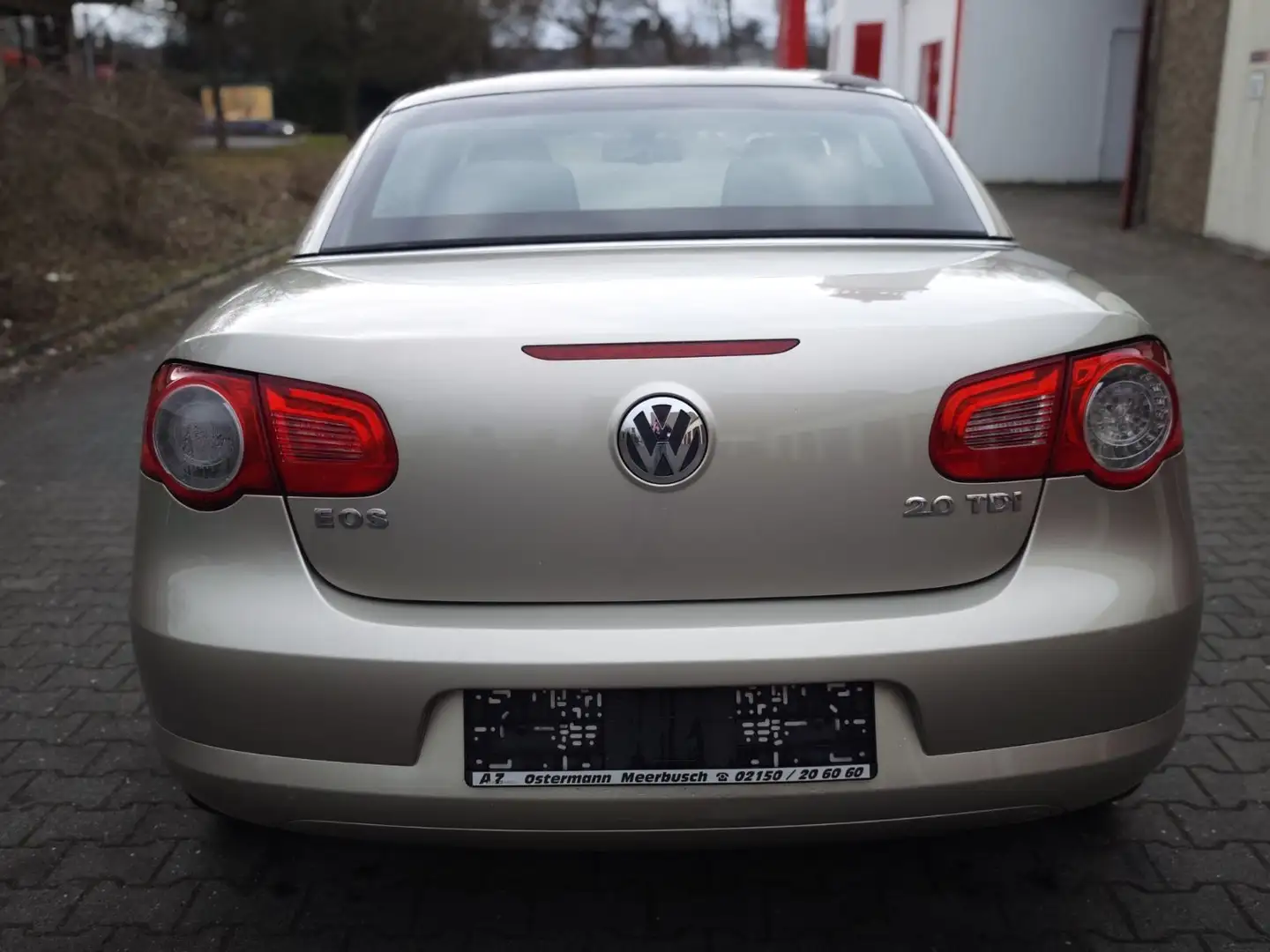Vehicle image, number 9
