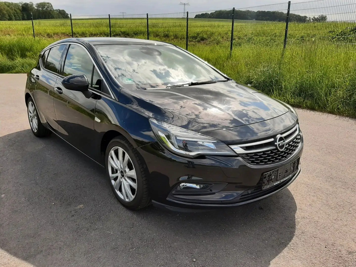 Vehicle image, number 3
