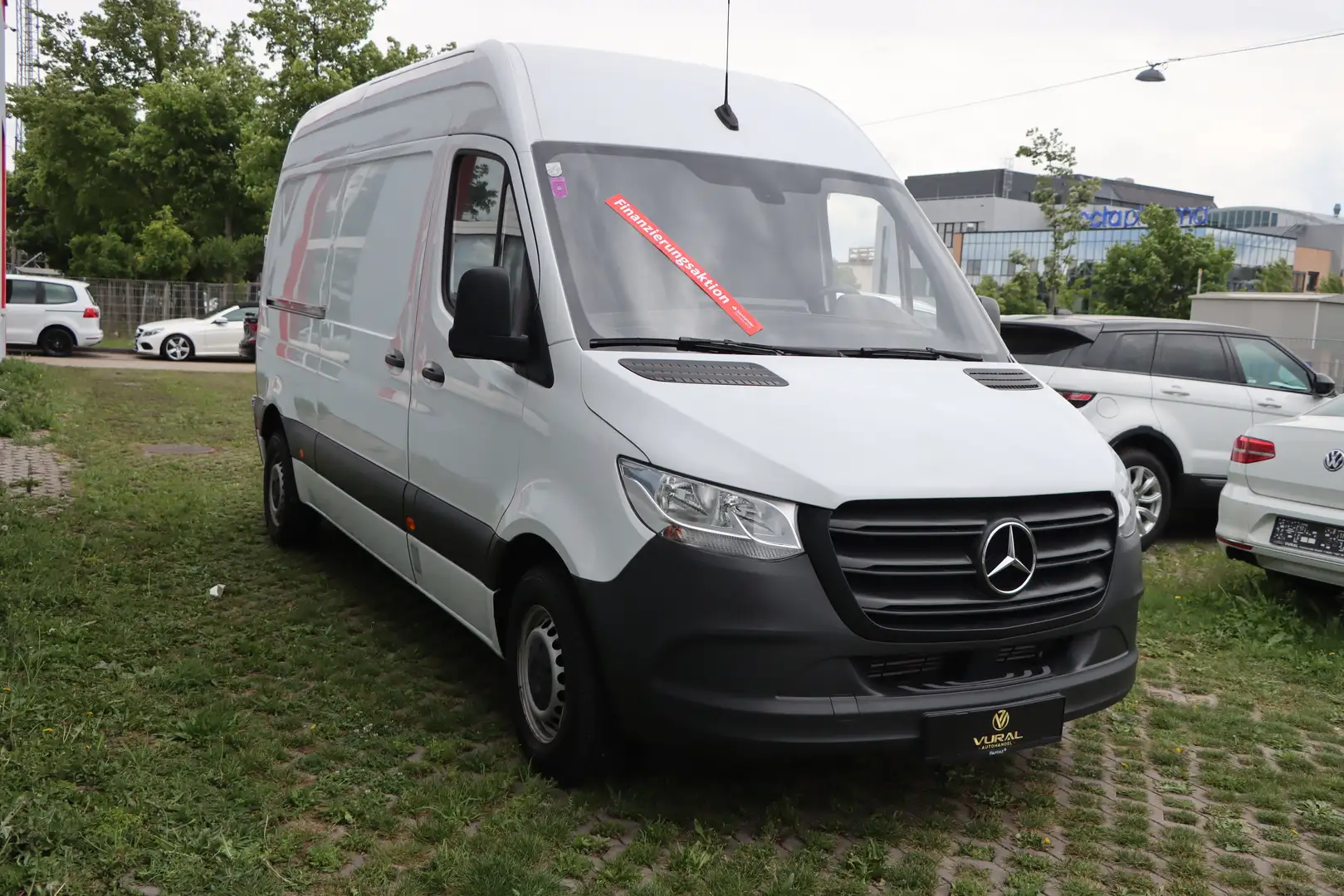 Vehicle image, number 5