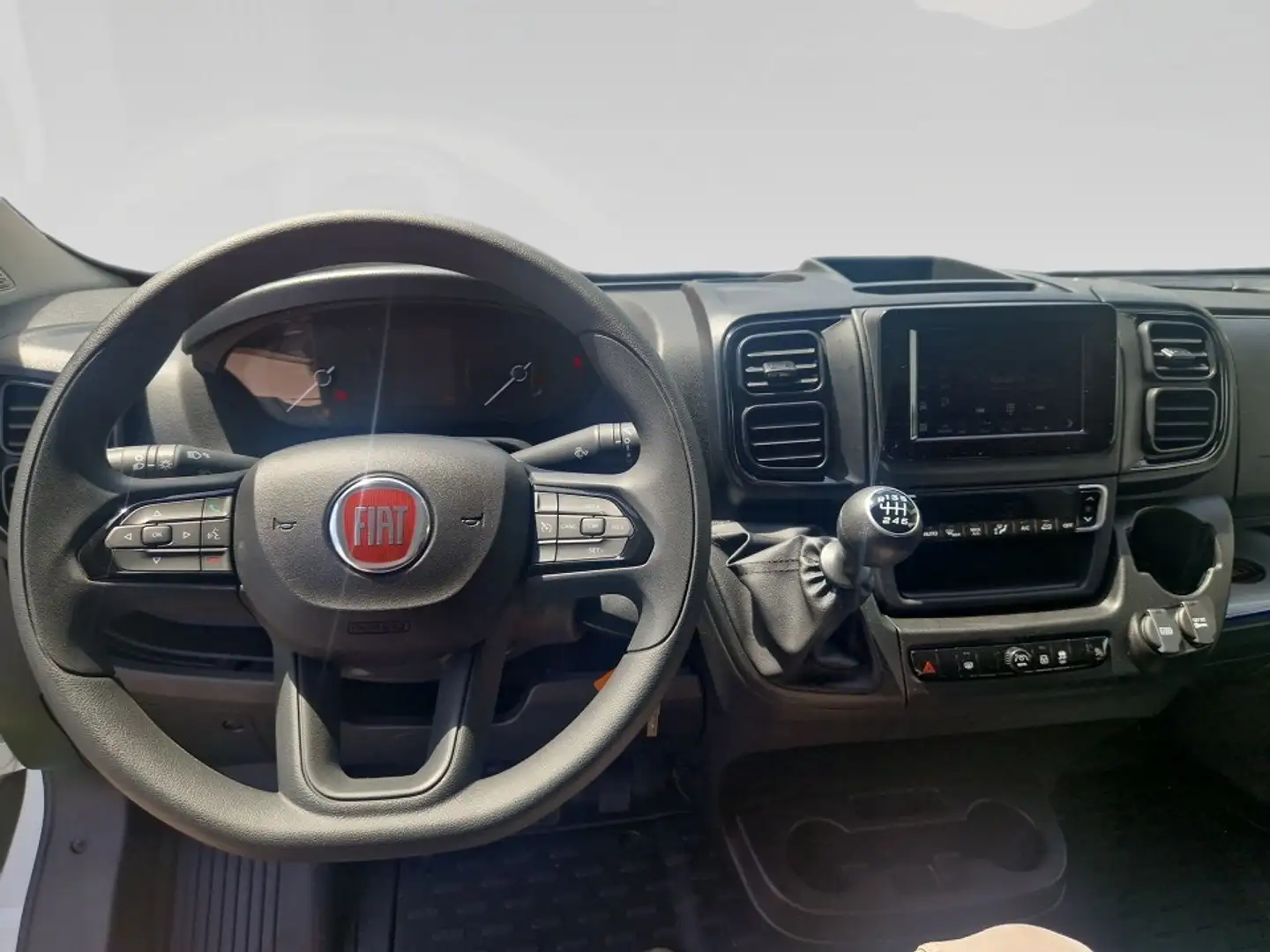 Vehicle image, number 11