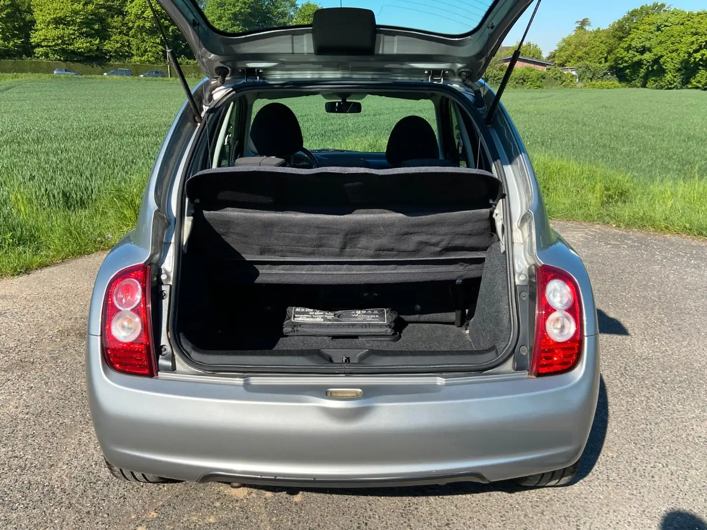 Vehicle image, number 5