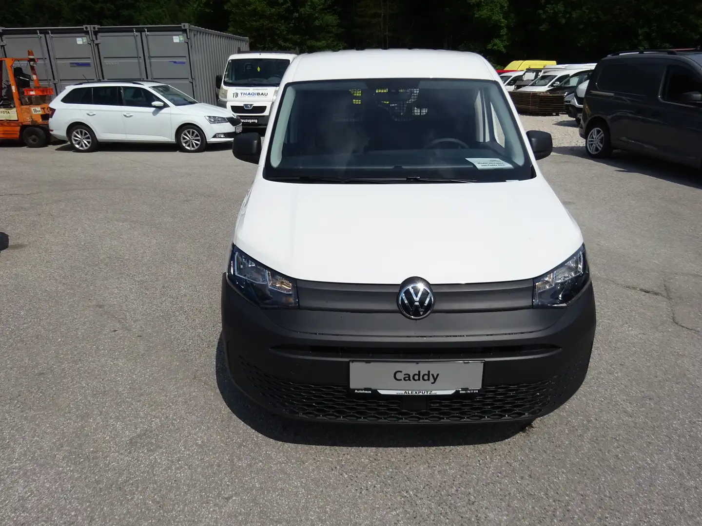 Vehicle image, number 12